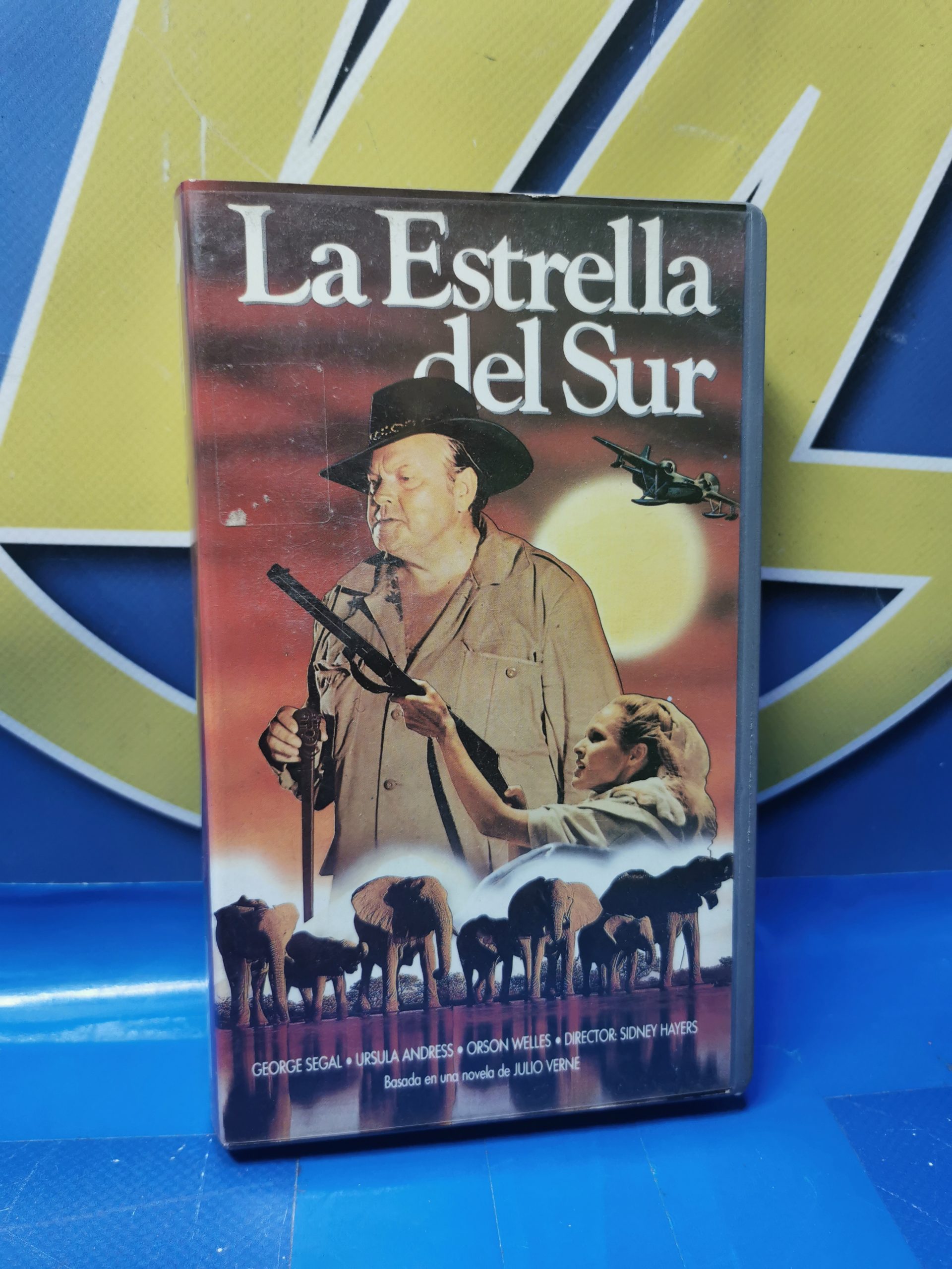 Película en VHS, - LA ESTRELLA DEL SUR - GEORGE SEGAL, URSULA ANDRESS, vhs