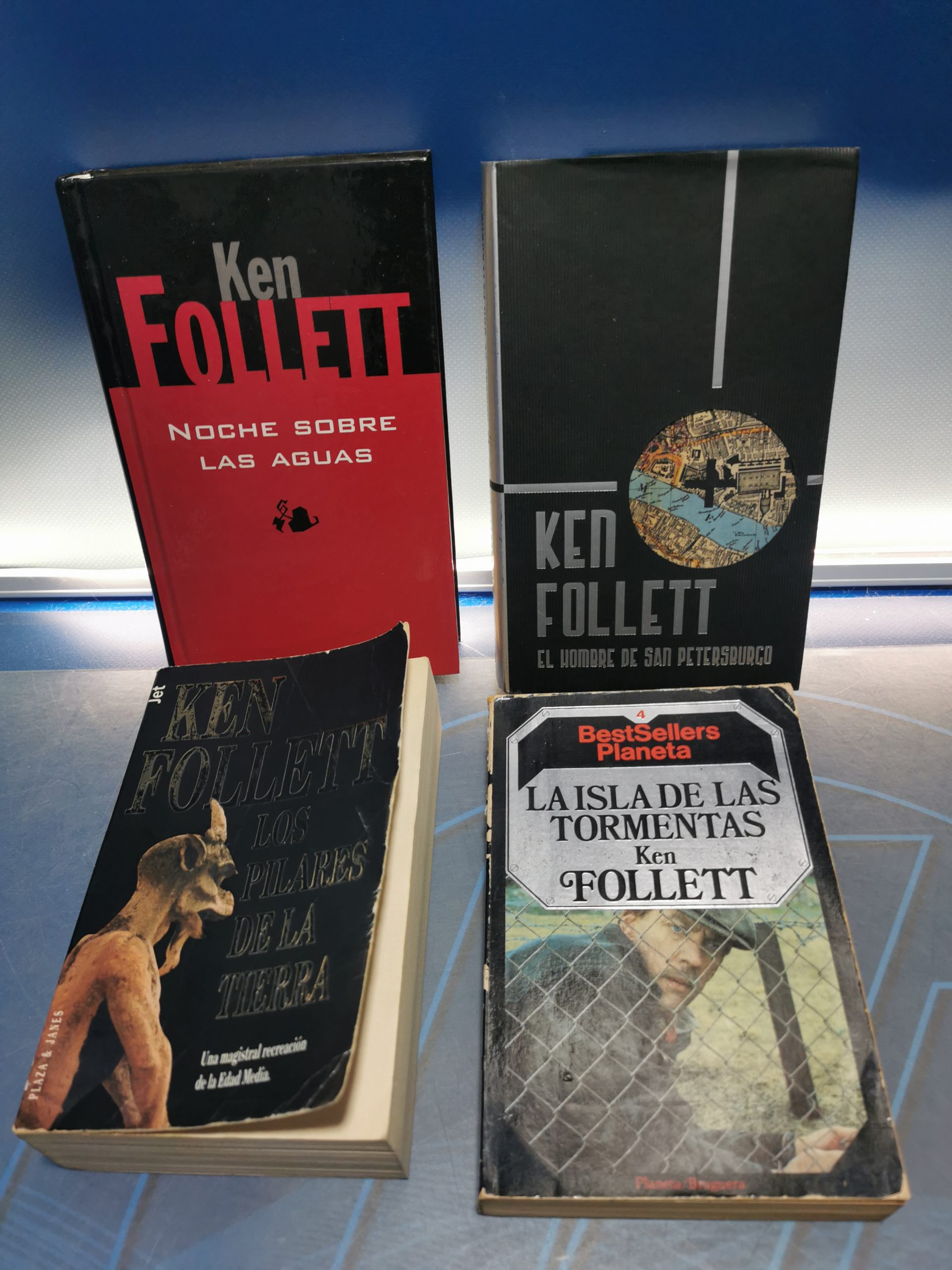 IMG_20230301_190149 4 libros del autor KEN FOLLETT - Imagen 1