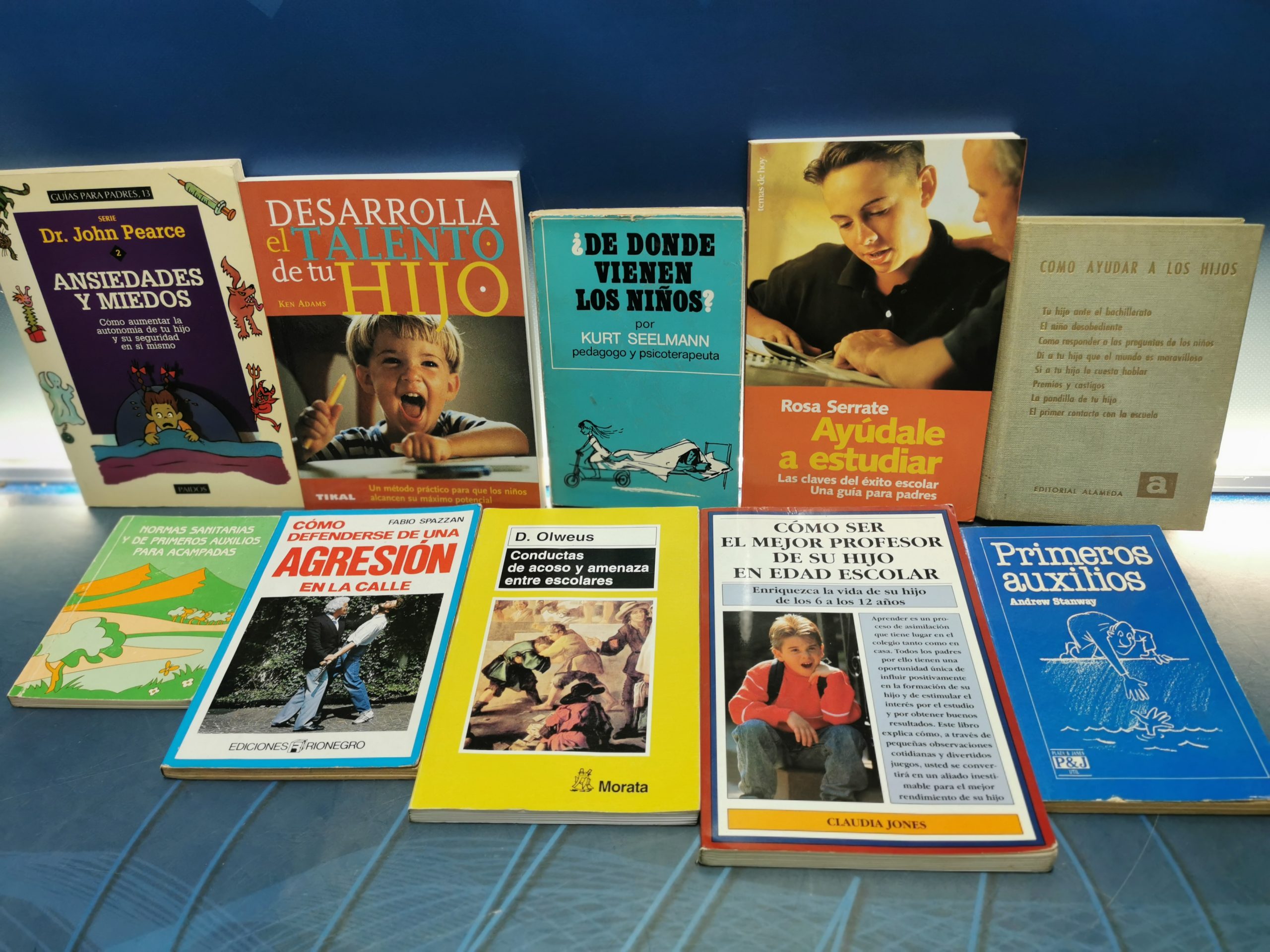 rpt Lote de 10 libros, ayudando a los hijos, desarrolla su talento, primeros auxilios, ayudar a estudiar... - Imagen 1