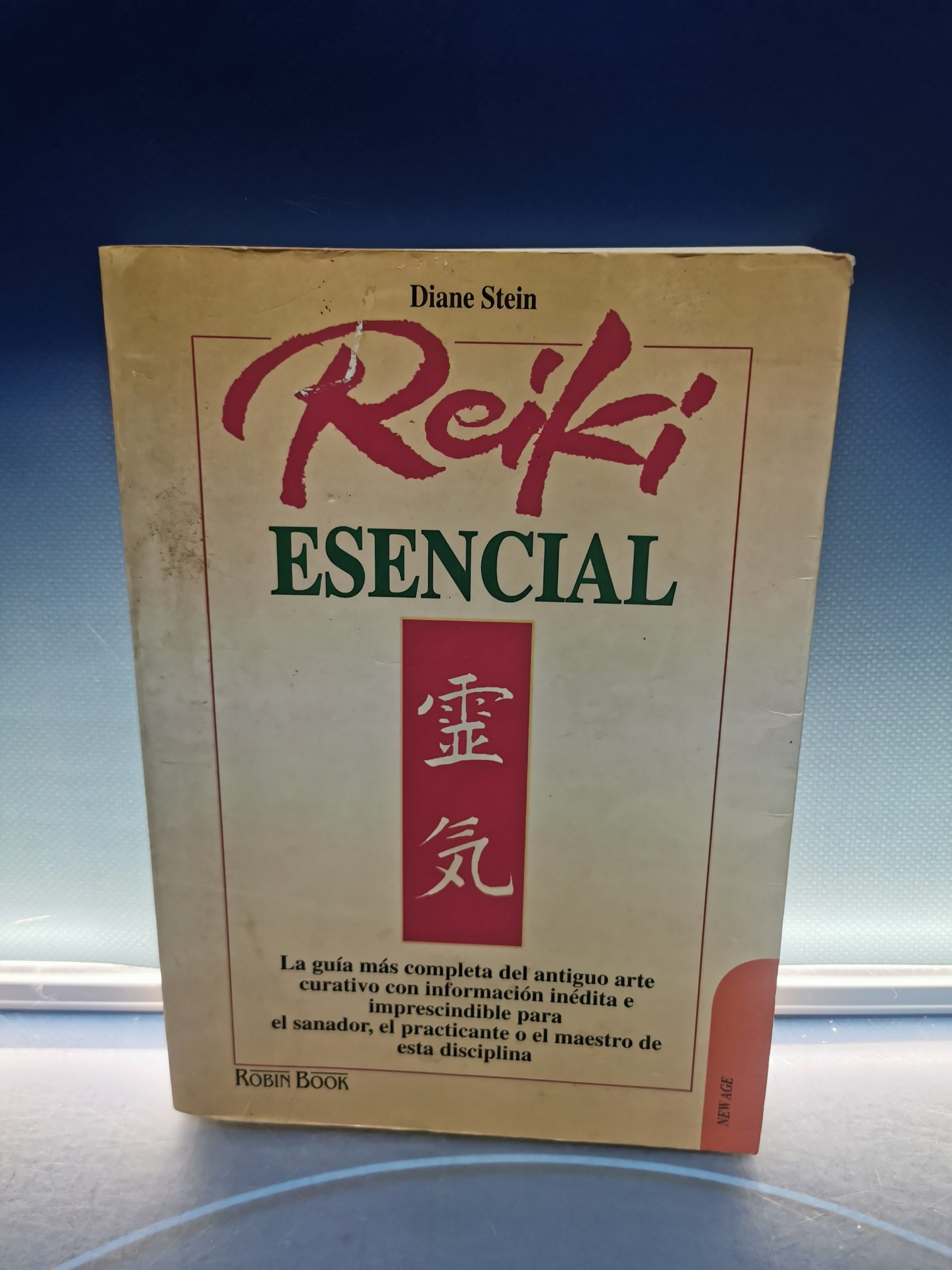 Libro, REIKI ESENCIAL (DIANE STEIN) ed. ROBIN BOOK
