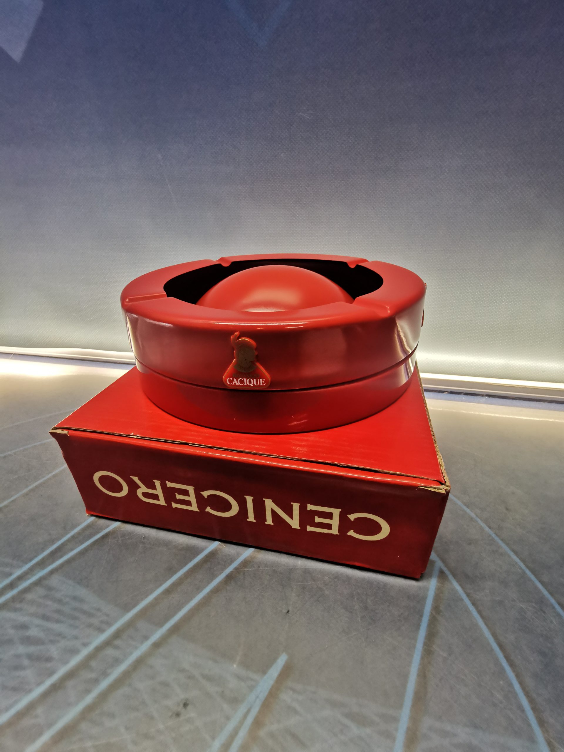 IMG_20230405_123823 Cenicero Cacique Nuevo, Ron añejo - Imagen 1