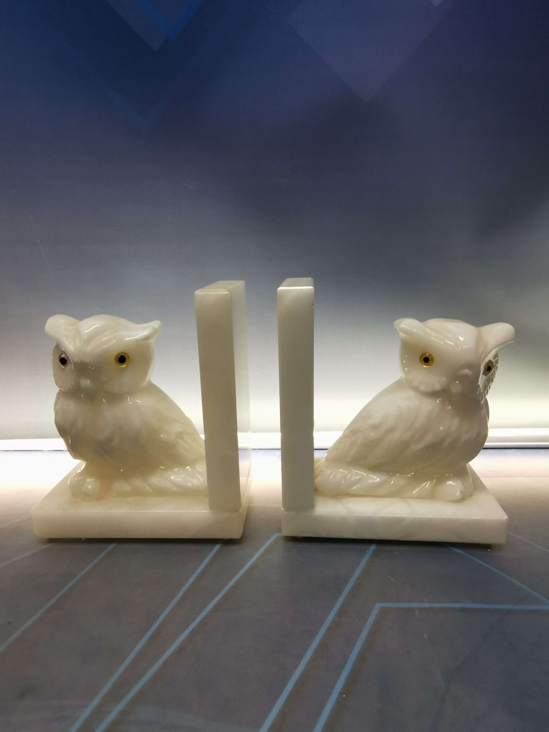 IMG_20230925_224104 Soporte para libros, reposa libros, Marmol Tallado, buhos 16x14x8 cm - Imagen 1