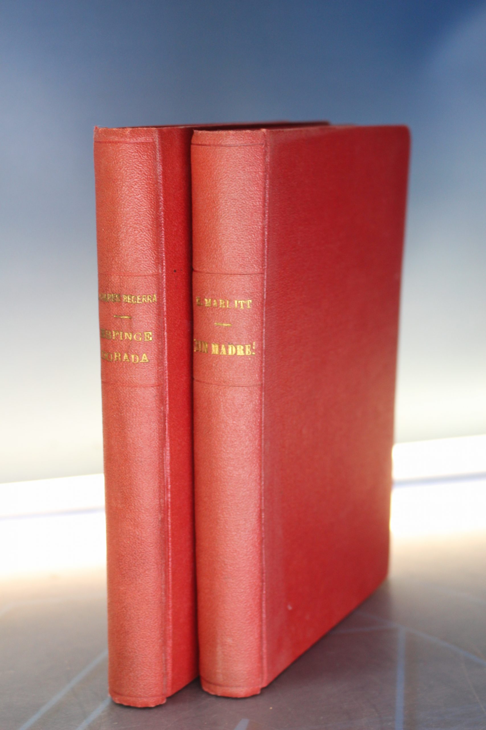 Eugenia Marlit + Concha Linares Becerra. Años 20.