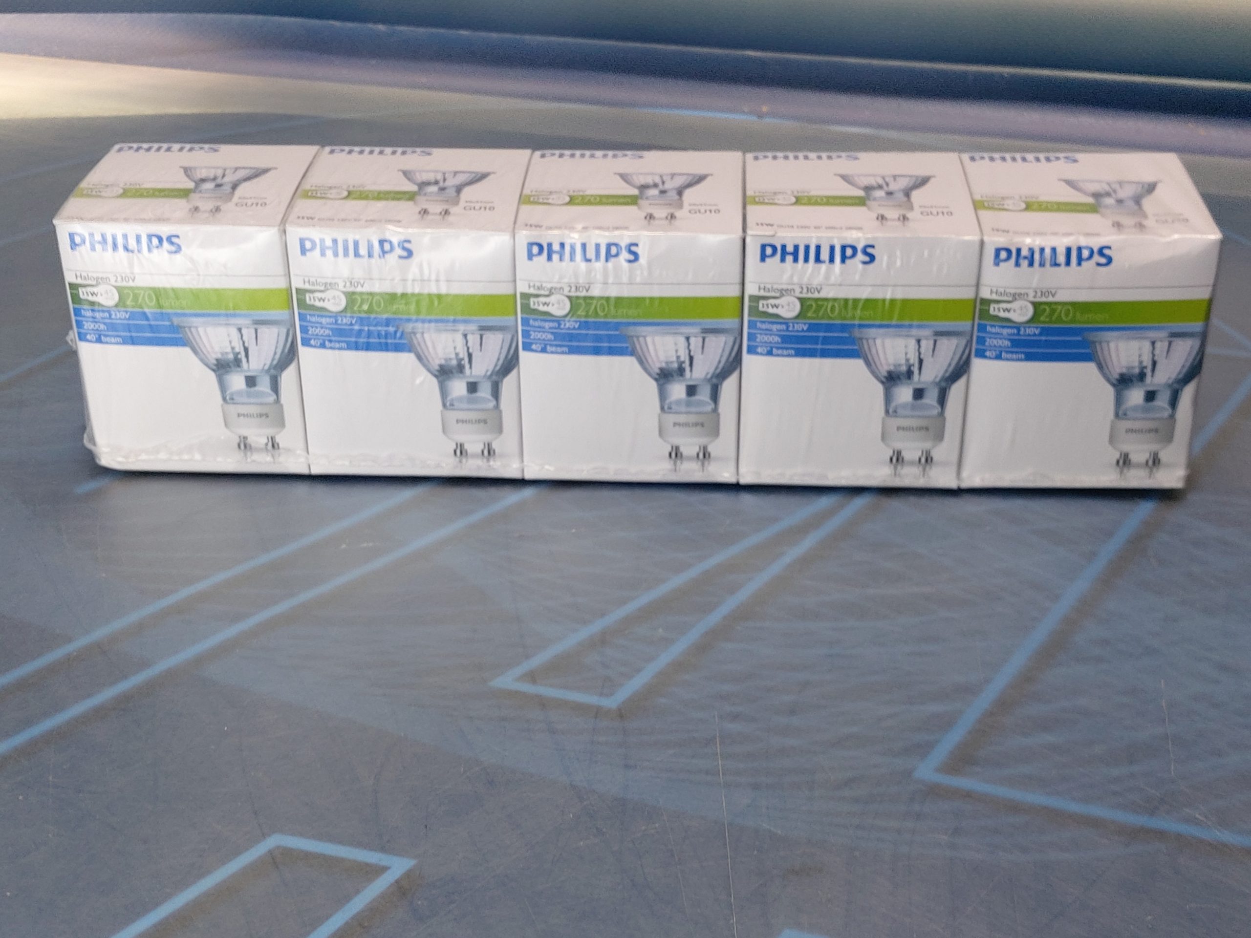 20220805_151618 Bombillas Philips Halogen 230V Halógenas. 35W. - Imagen 1