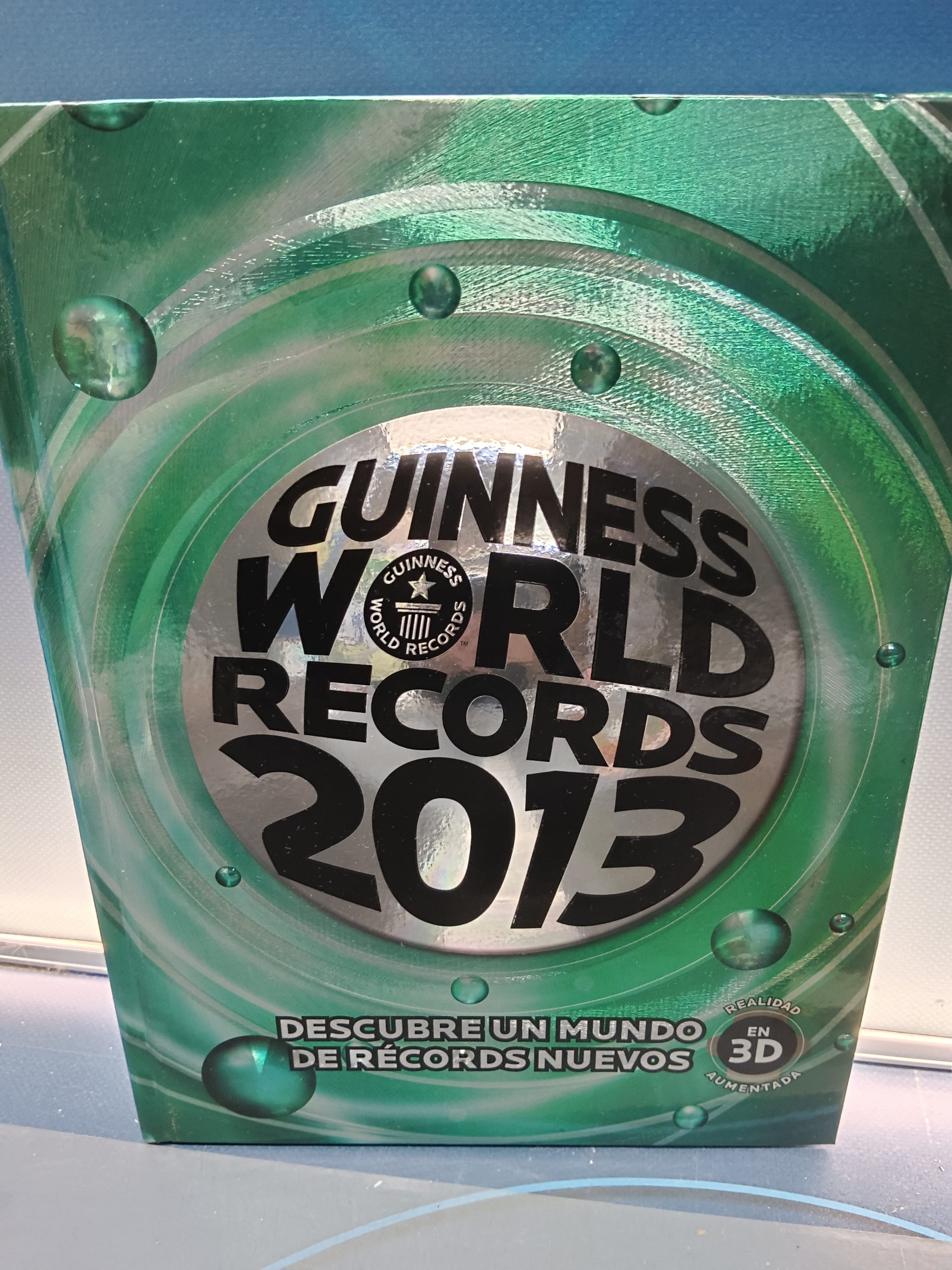 libro, GUINNESS WORLD RECORDS 2013, EN ESPAÑOL