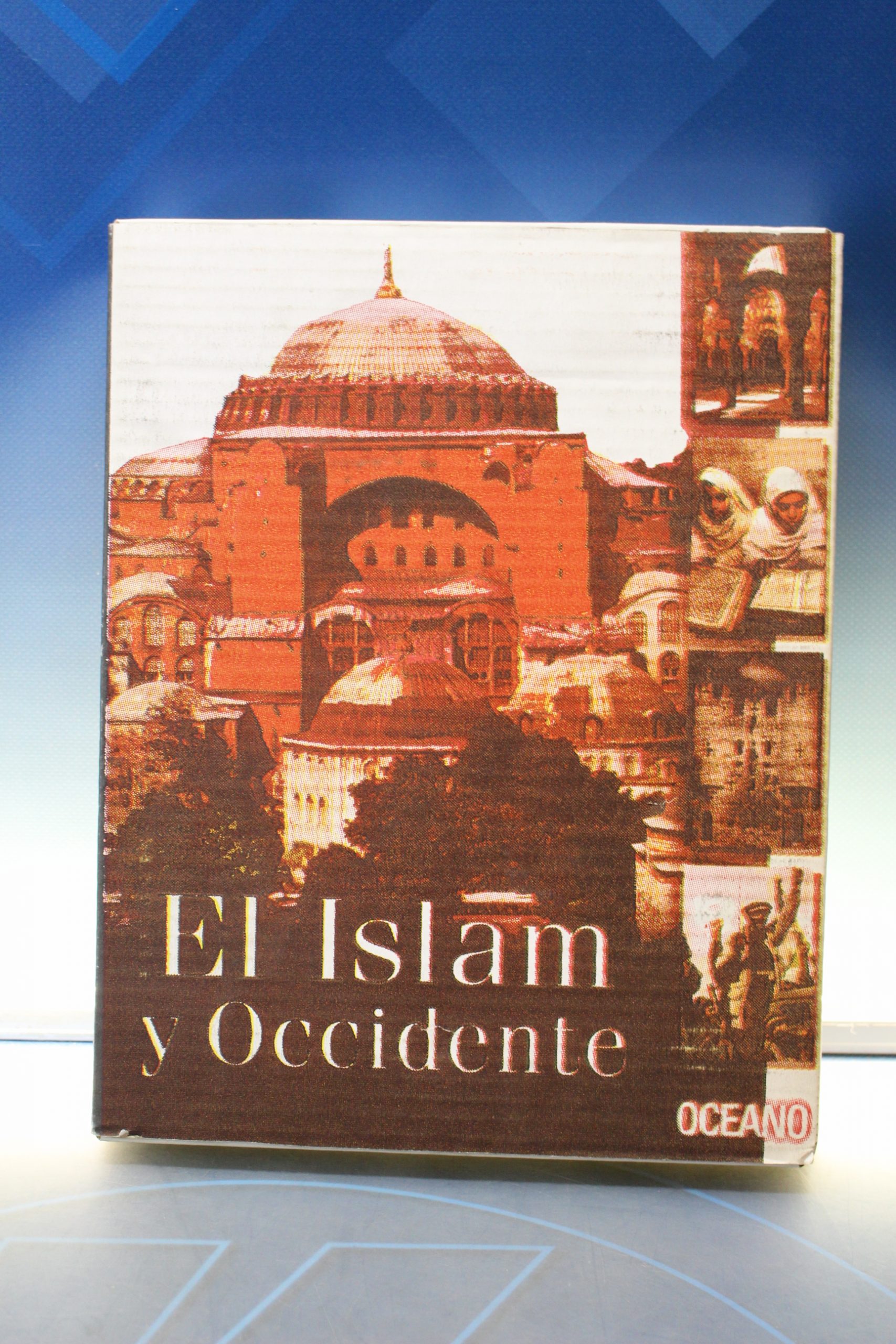 Libro. El Islam y Occidente. Océano, 2004. Nuevo, precintado.