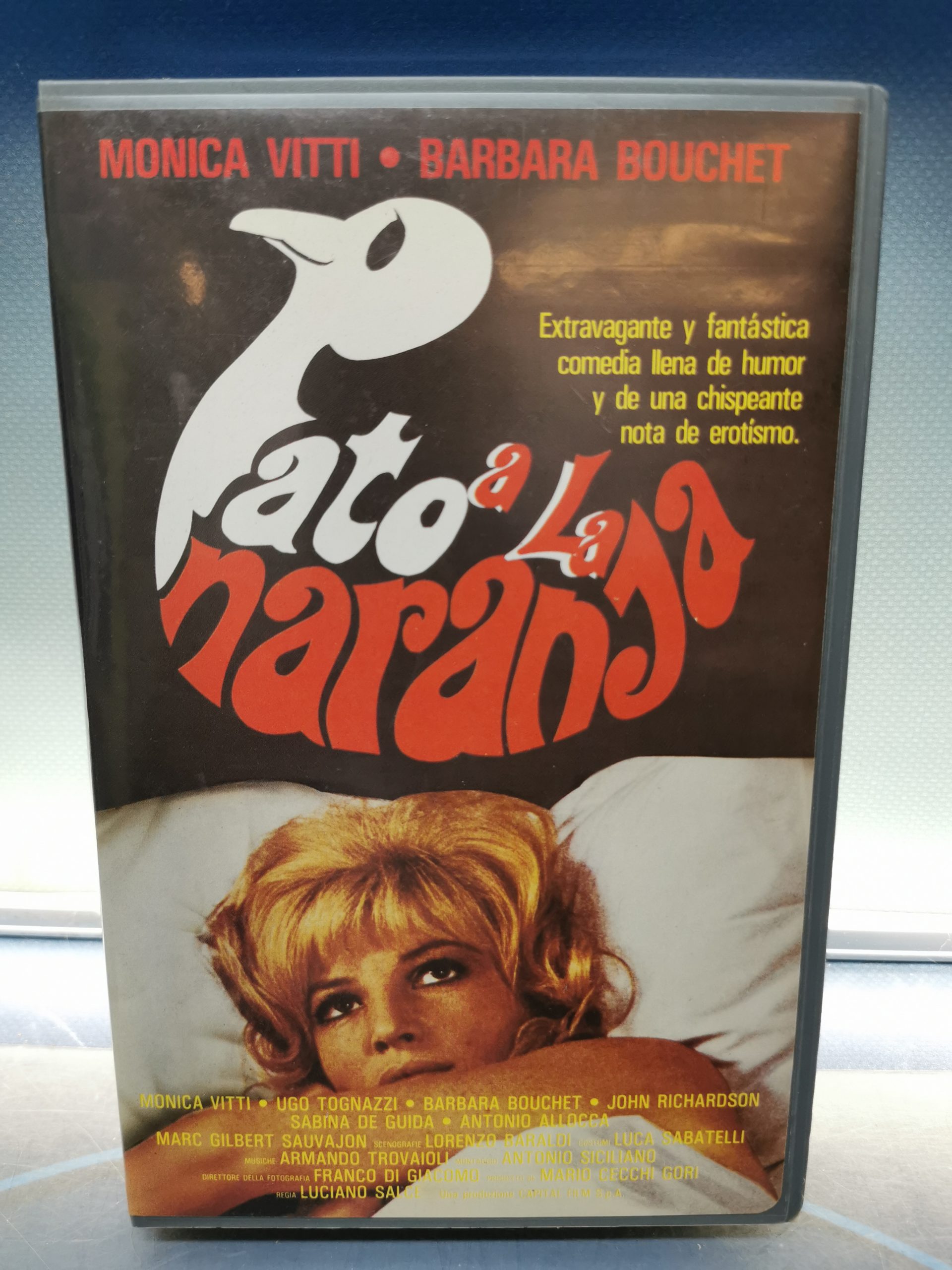 VHS - PATO A LA NARANJA - buen estado