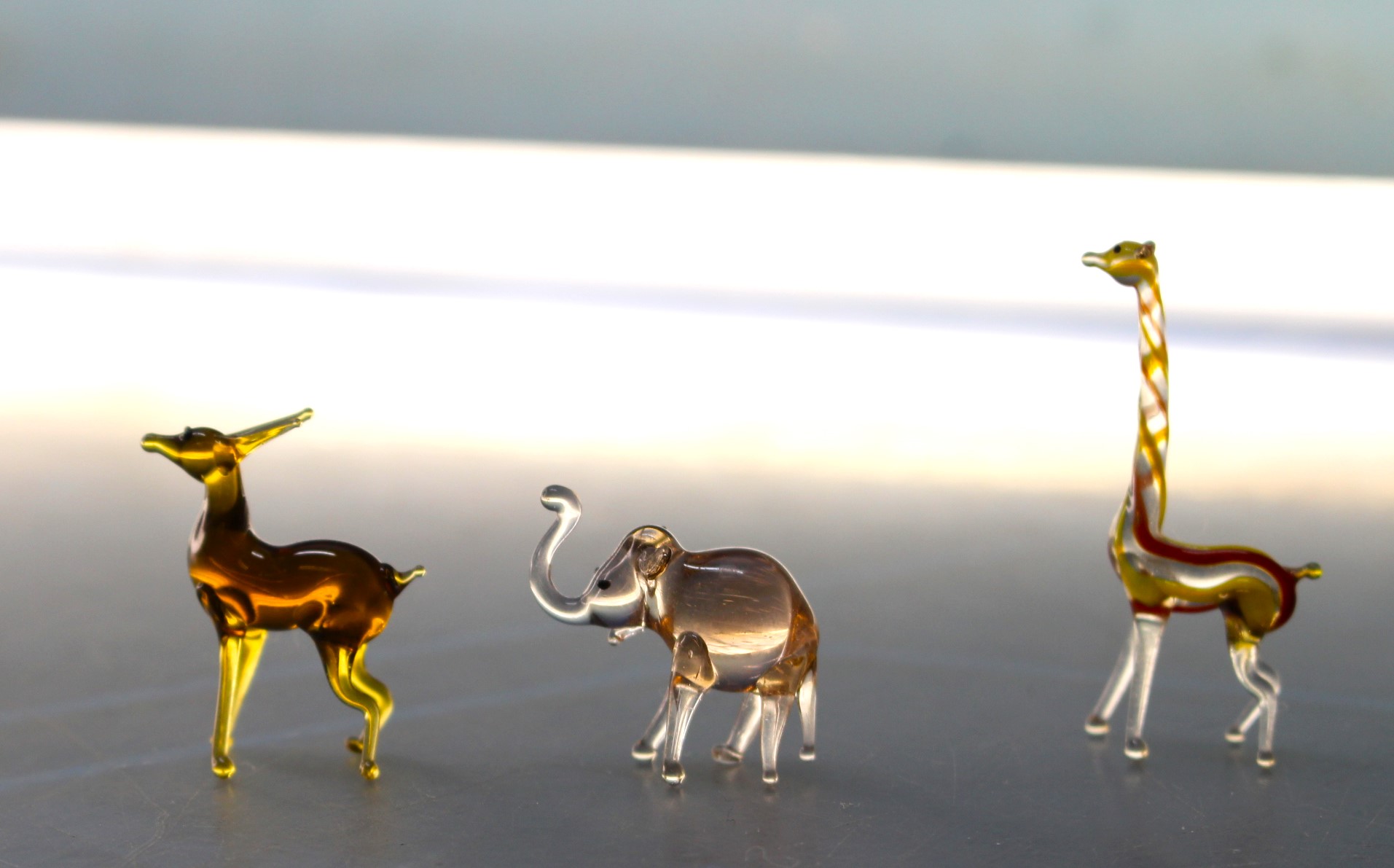 Minúsculas figuras de animales de cristal de Murano.