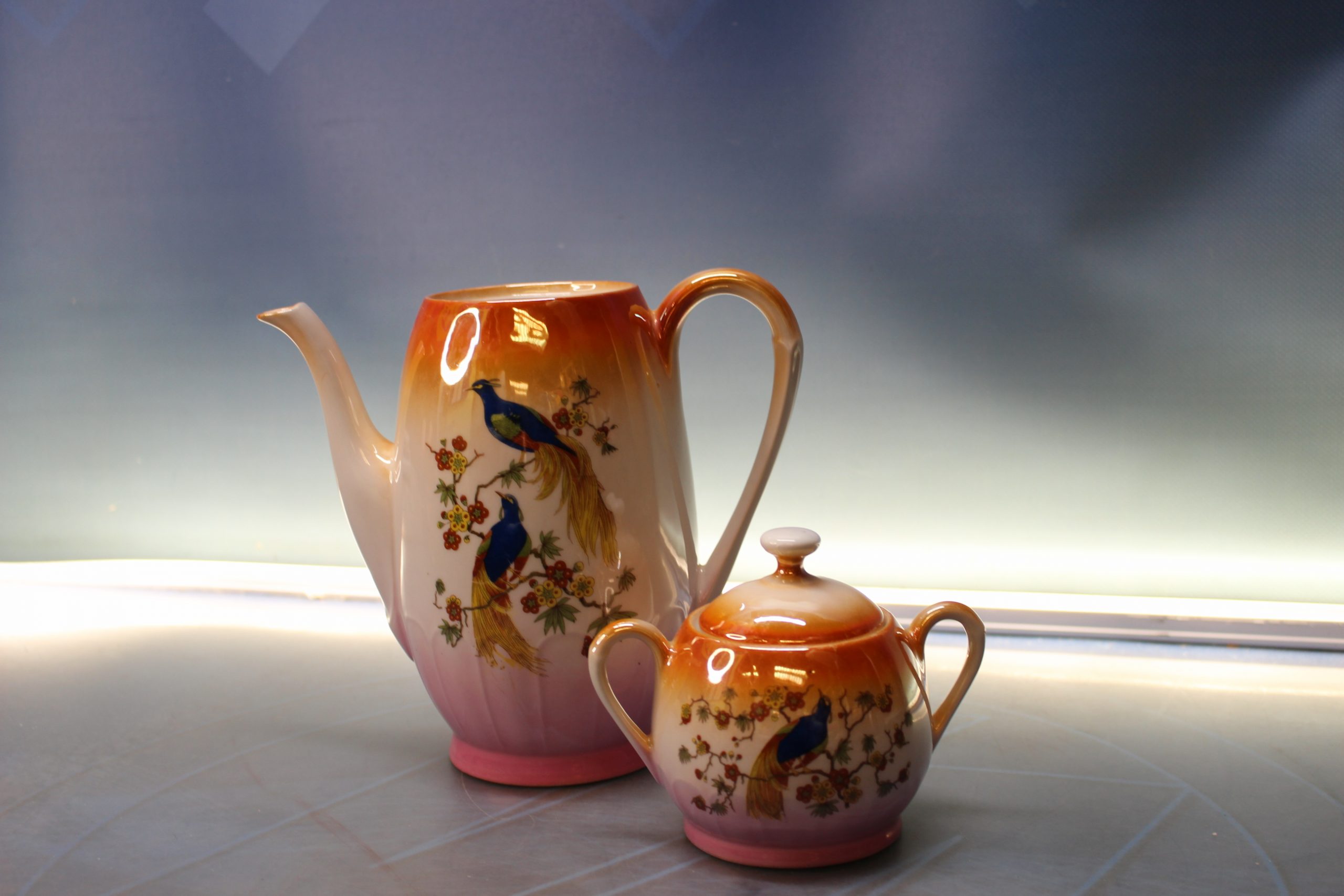 Cafetera y azucarero. Porcelana Bavaria.