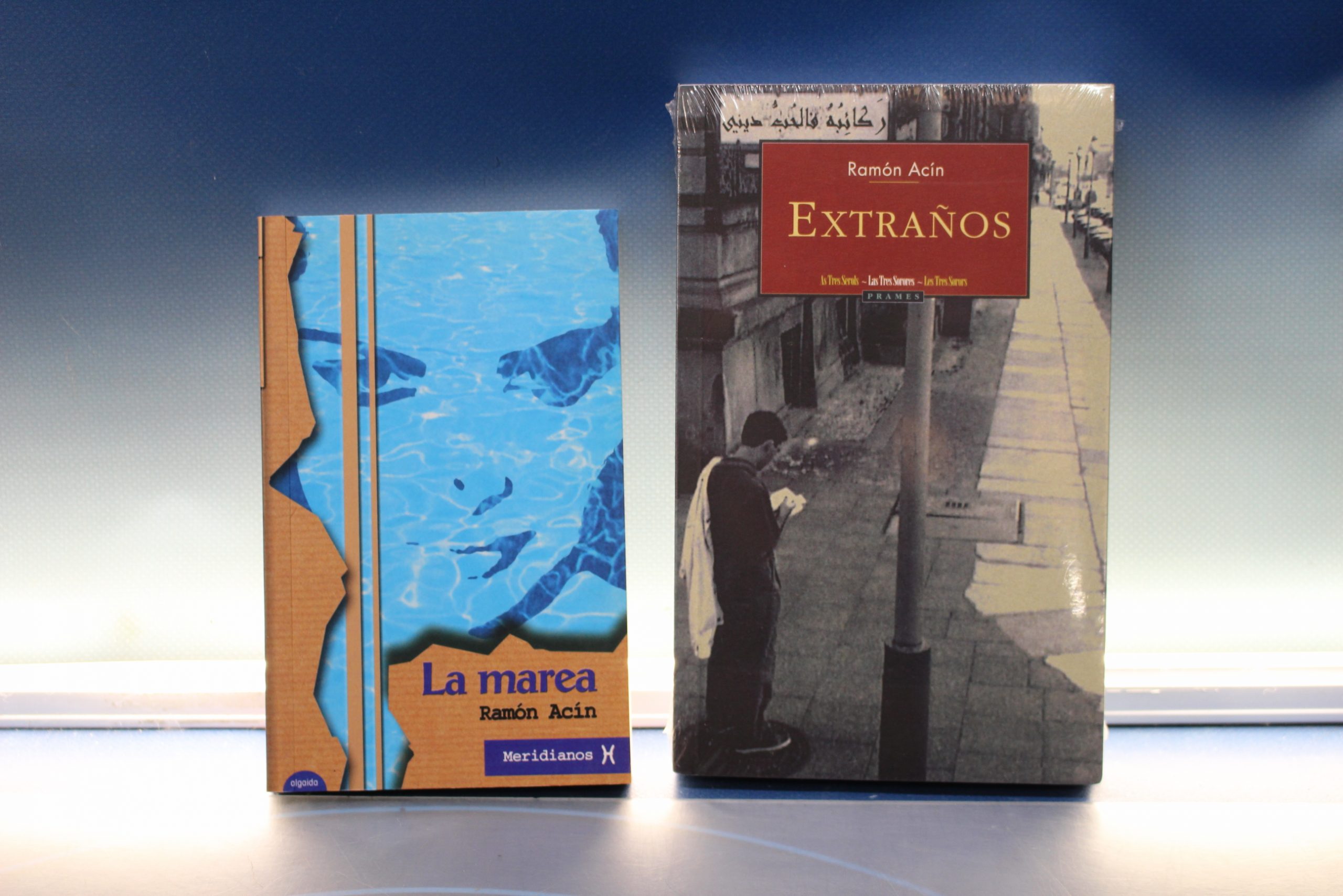 IMG_9583 Libros. Ramón Acín: Extraños + La marea . - Imagen 1