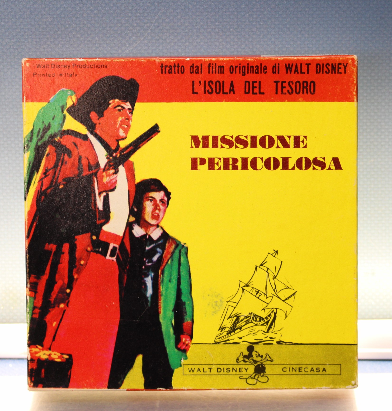 IMG_1625 Película 8mm Super. Missione Pericolosa. Walt Disney Cinecasa. - Imagen 1