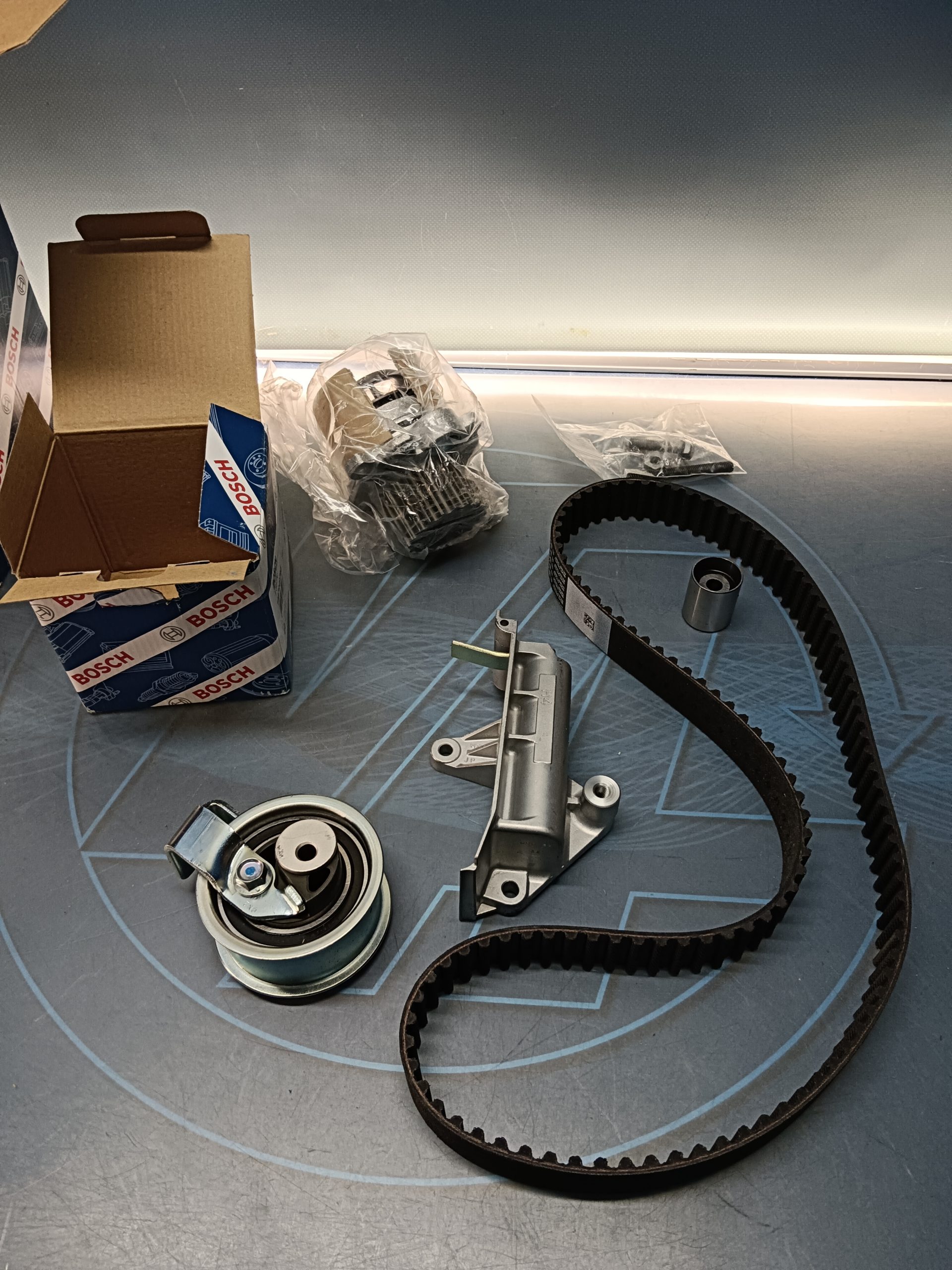 IMG_20241114_144115 BOSCH 1ST/PC correa de distribución con código , bosch - Imagen 1