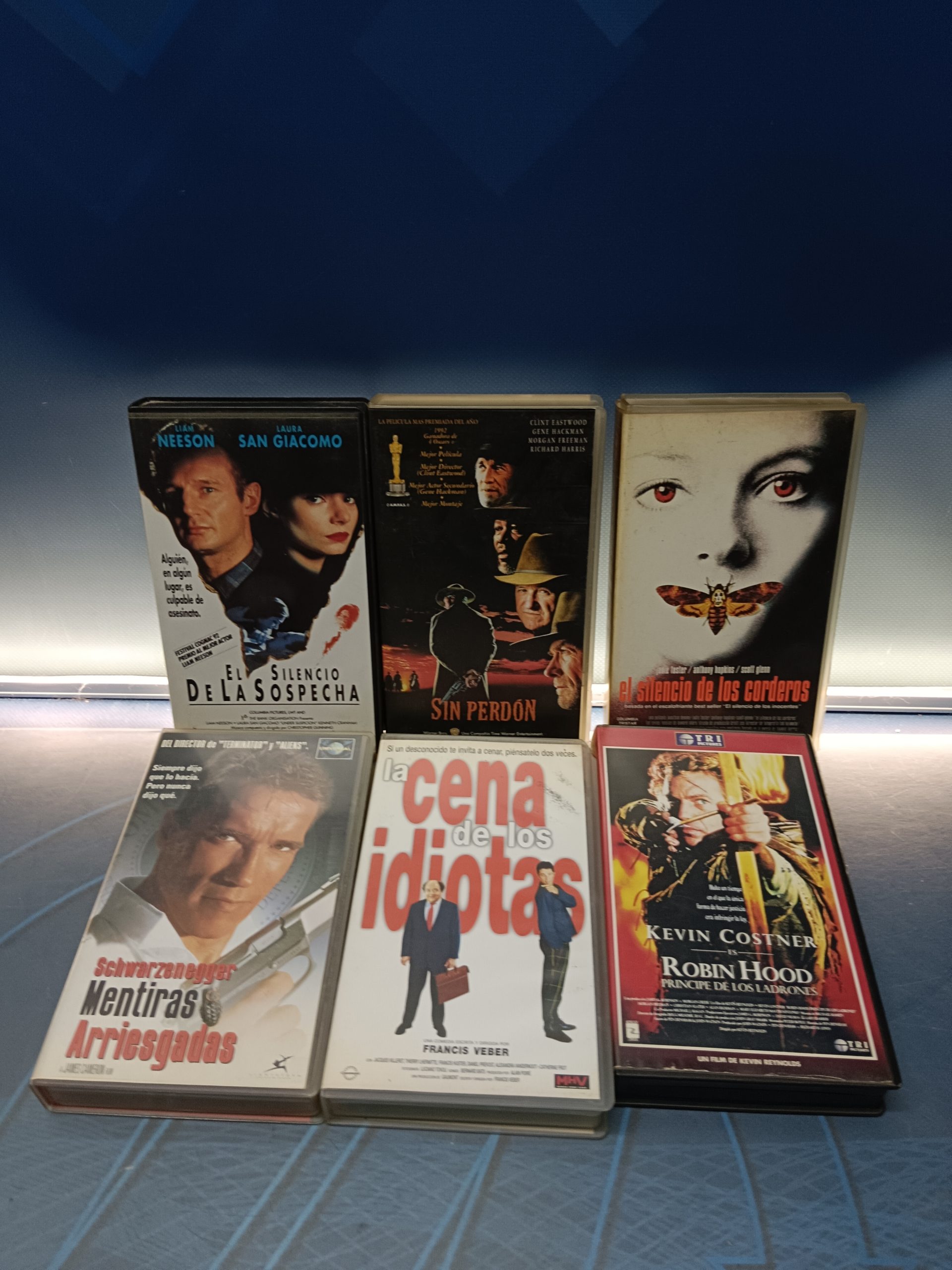 IMG_20241126_185405 6 cintas VHS, clásicos 90,s - Robin Hood, El silencio de los corderos, Mentiras arriesgadas y mas - Imagen 1