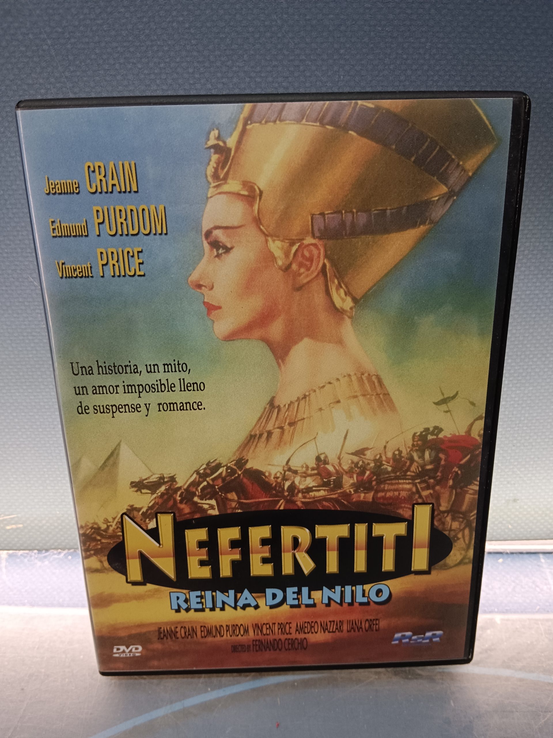 DvD: NEFERTITI REINA DEL NILO