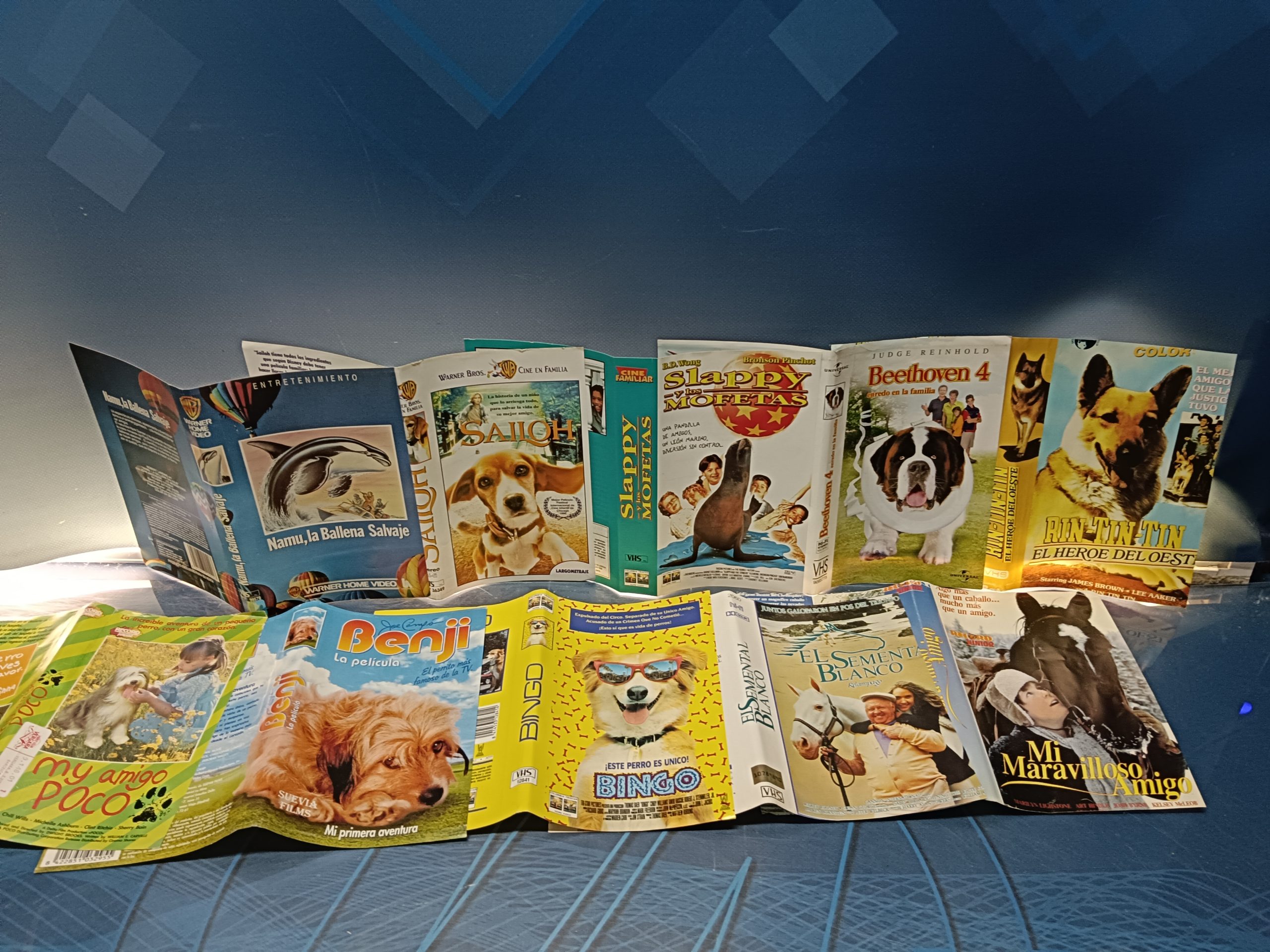 Lote 10 caratulas VHS, películas variadas, años 80/90 SOBRE ANIMALES