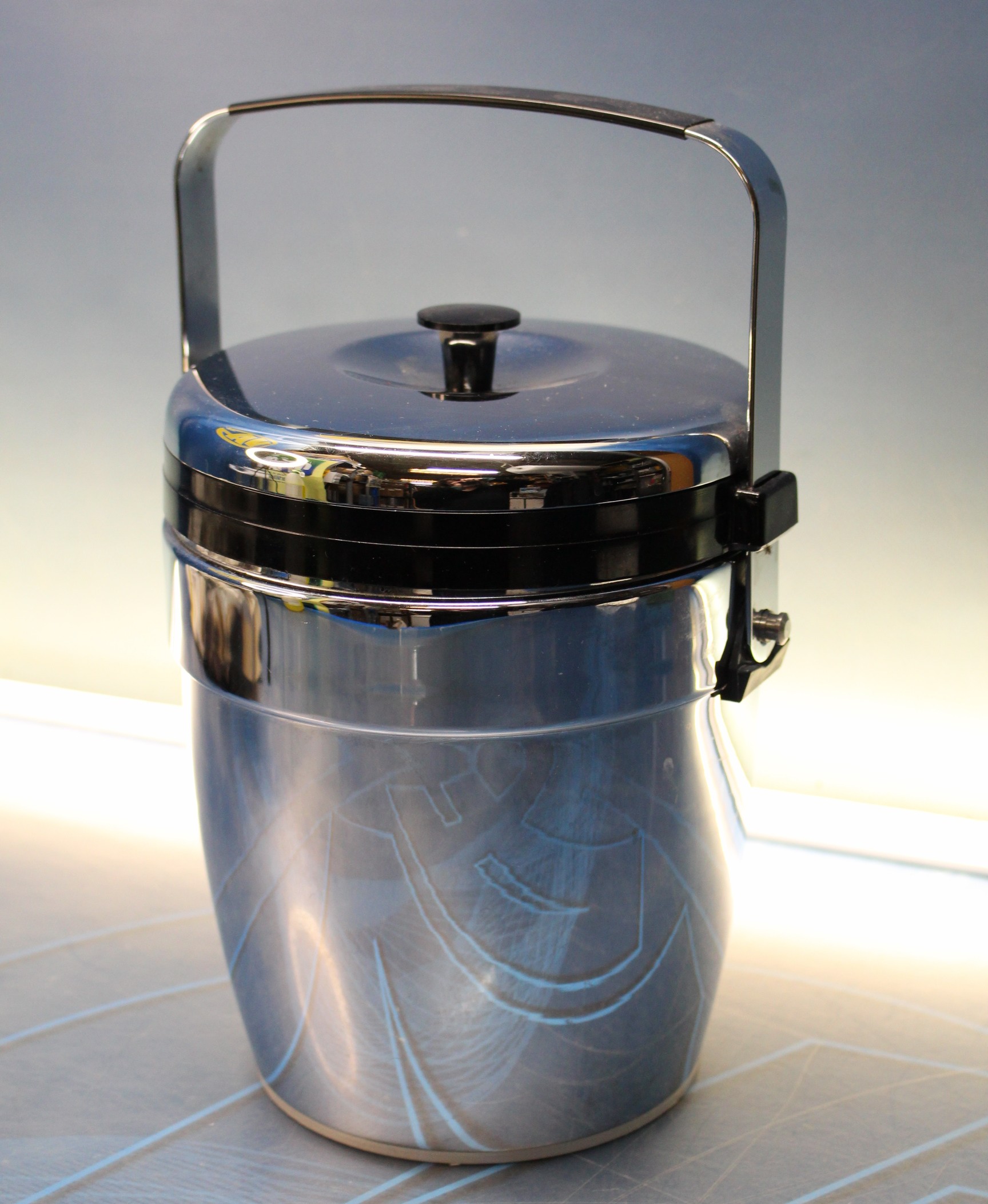 Cubitera, hielera Erhard, años 50.