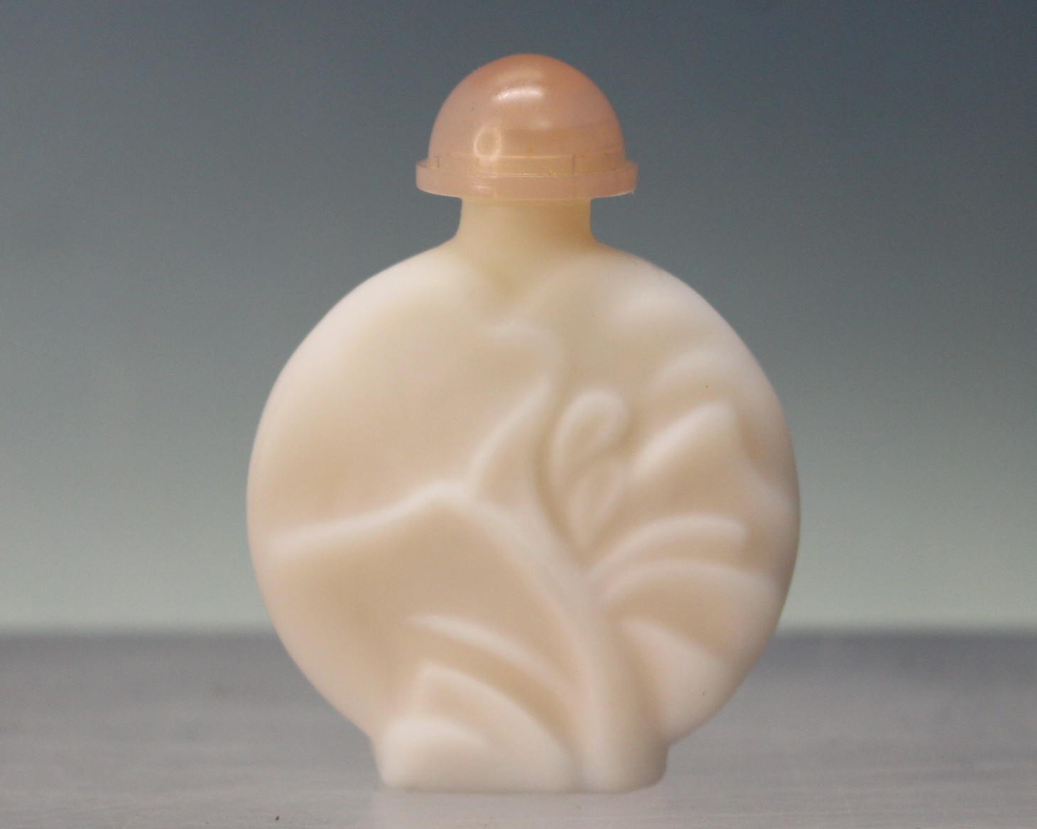 IMG_6498 Mini perfume Anais, Anais de Cacharel. Edición especial de opalina con relieve. - Imagen 1