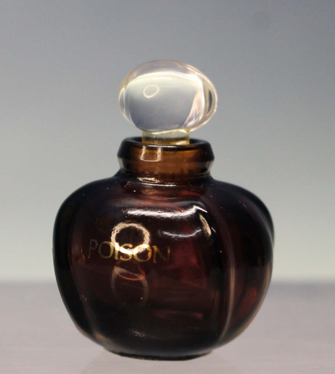 IMG_6506 Mini perfume Poison de Christian Dior. Vacío. - Imagen 1