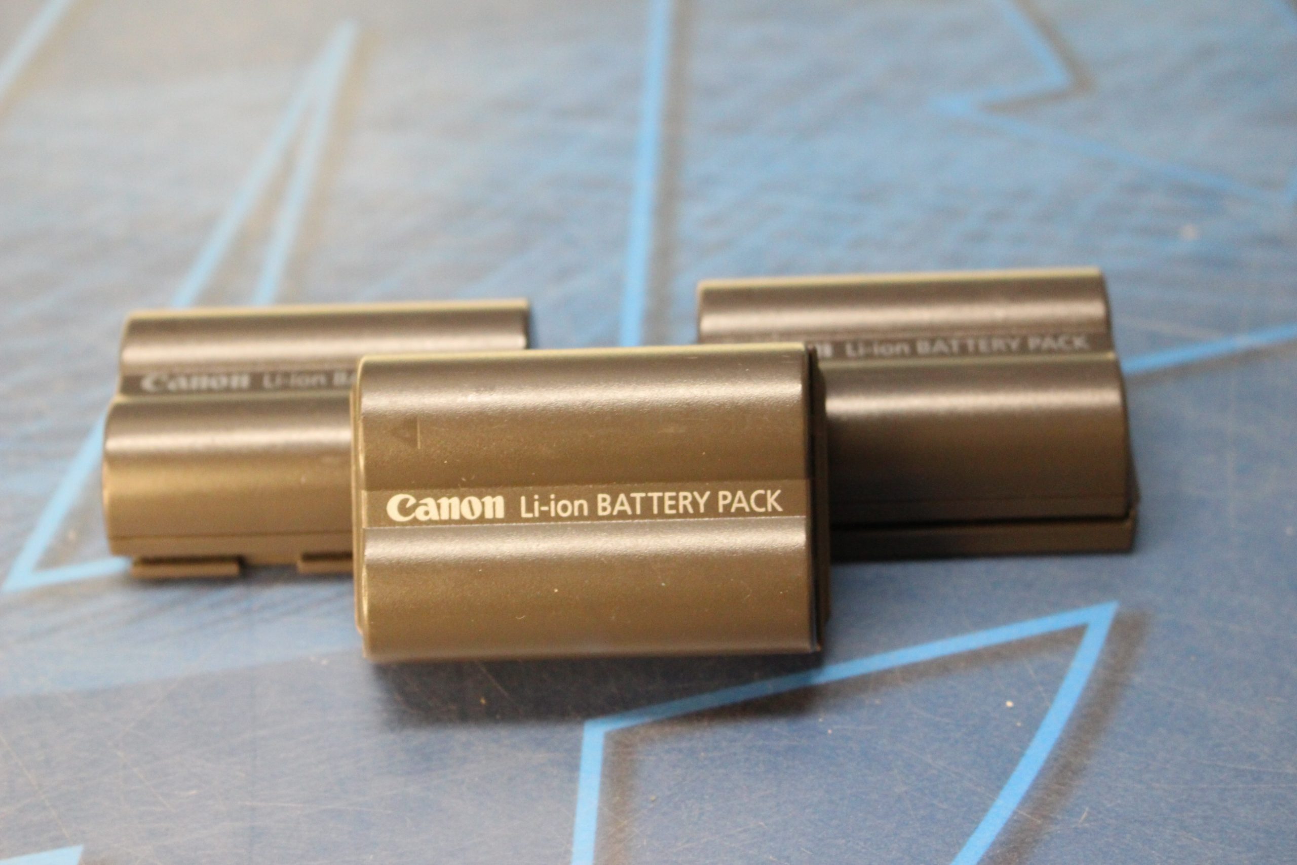 3 baterías Canon BP-511