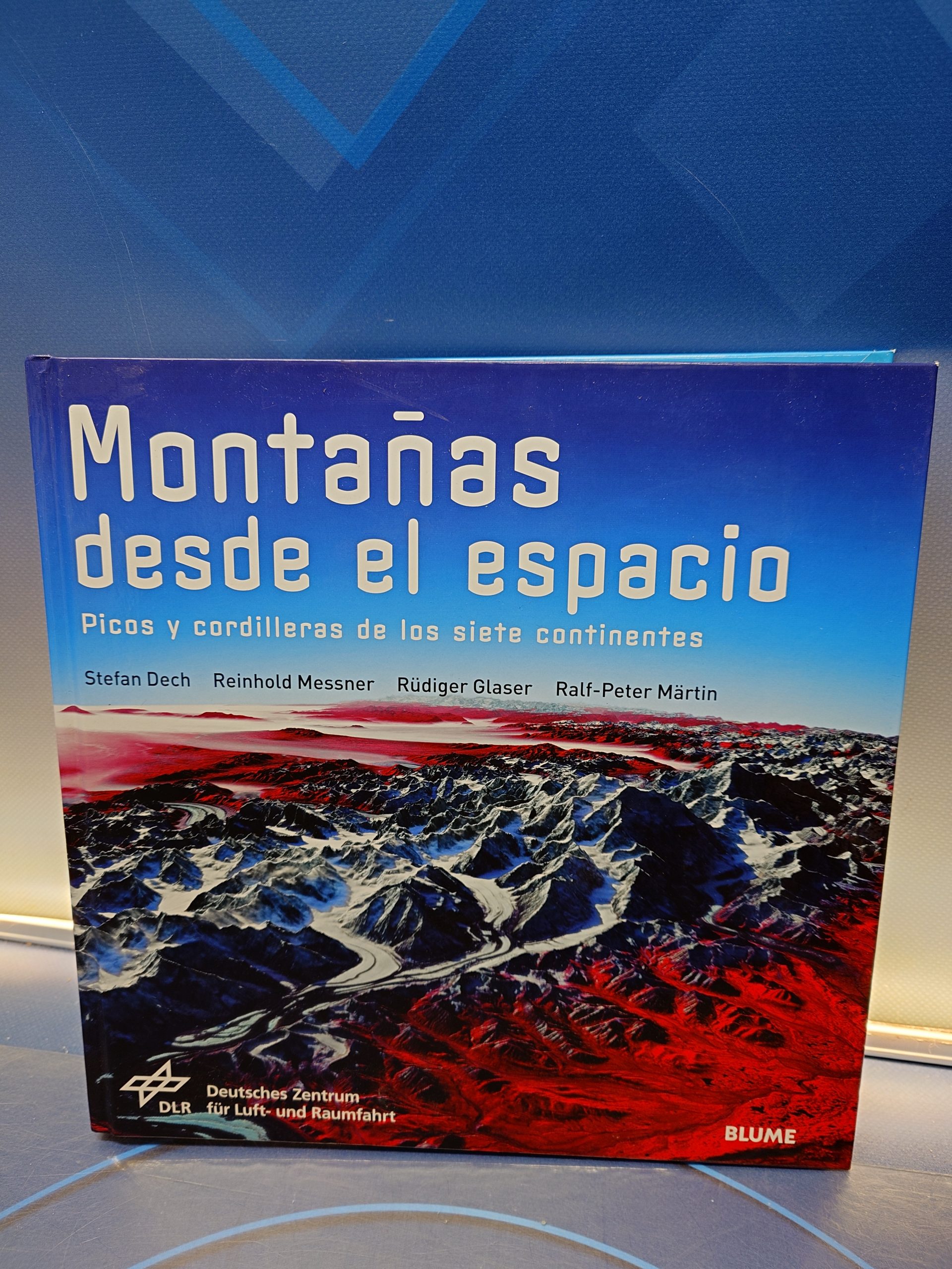 20250328_161354371 Libro montañas desde el espacio picos y cordilleras de los siete continentes - Imagen 1