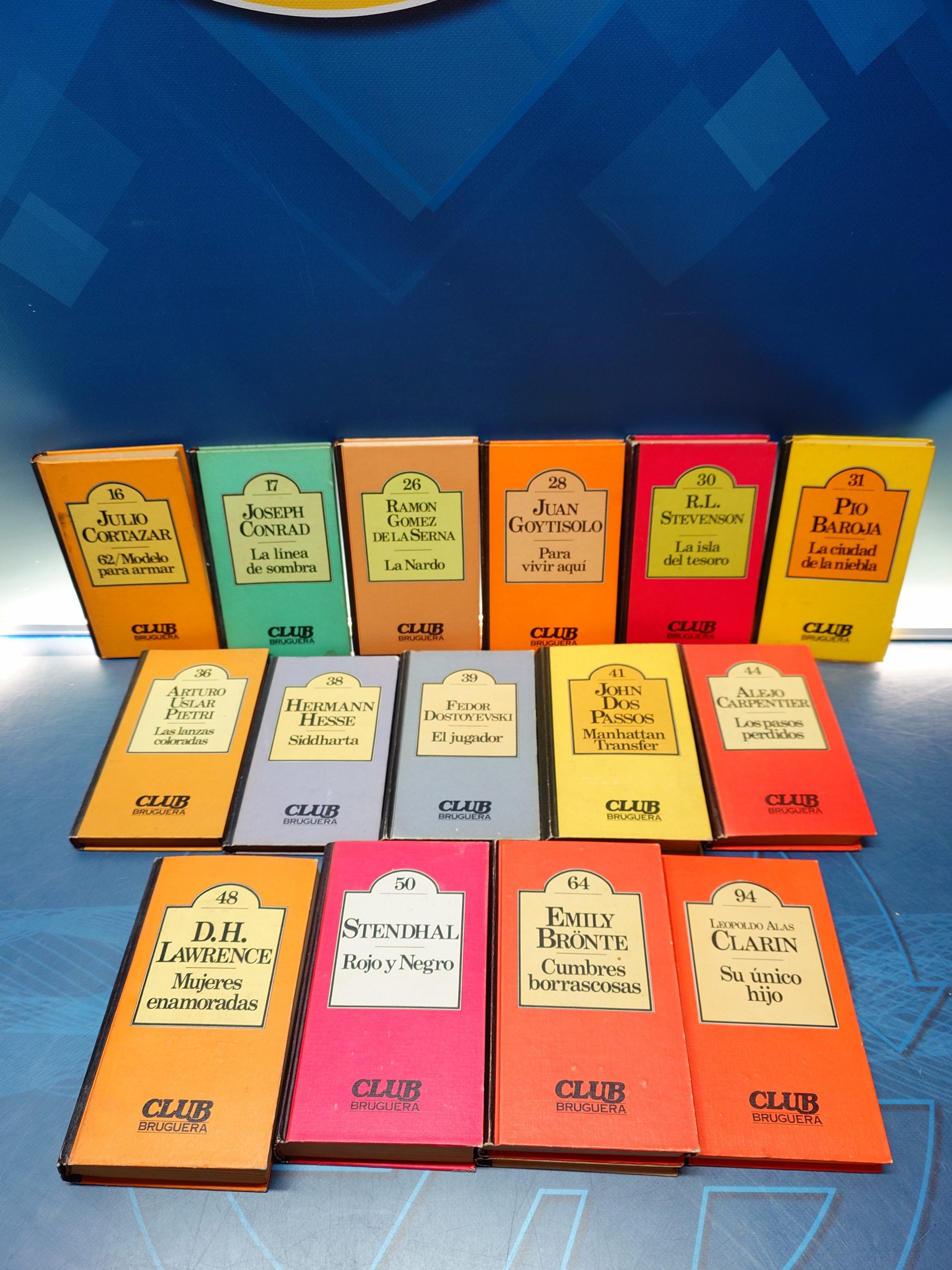 Lote 15 novelas , colección  club Bruguera