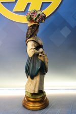 Vendimiadora. Gran figura en estuco, escayola policromada. - Imagen 2