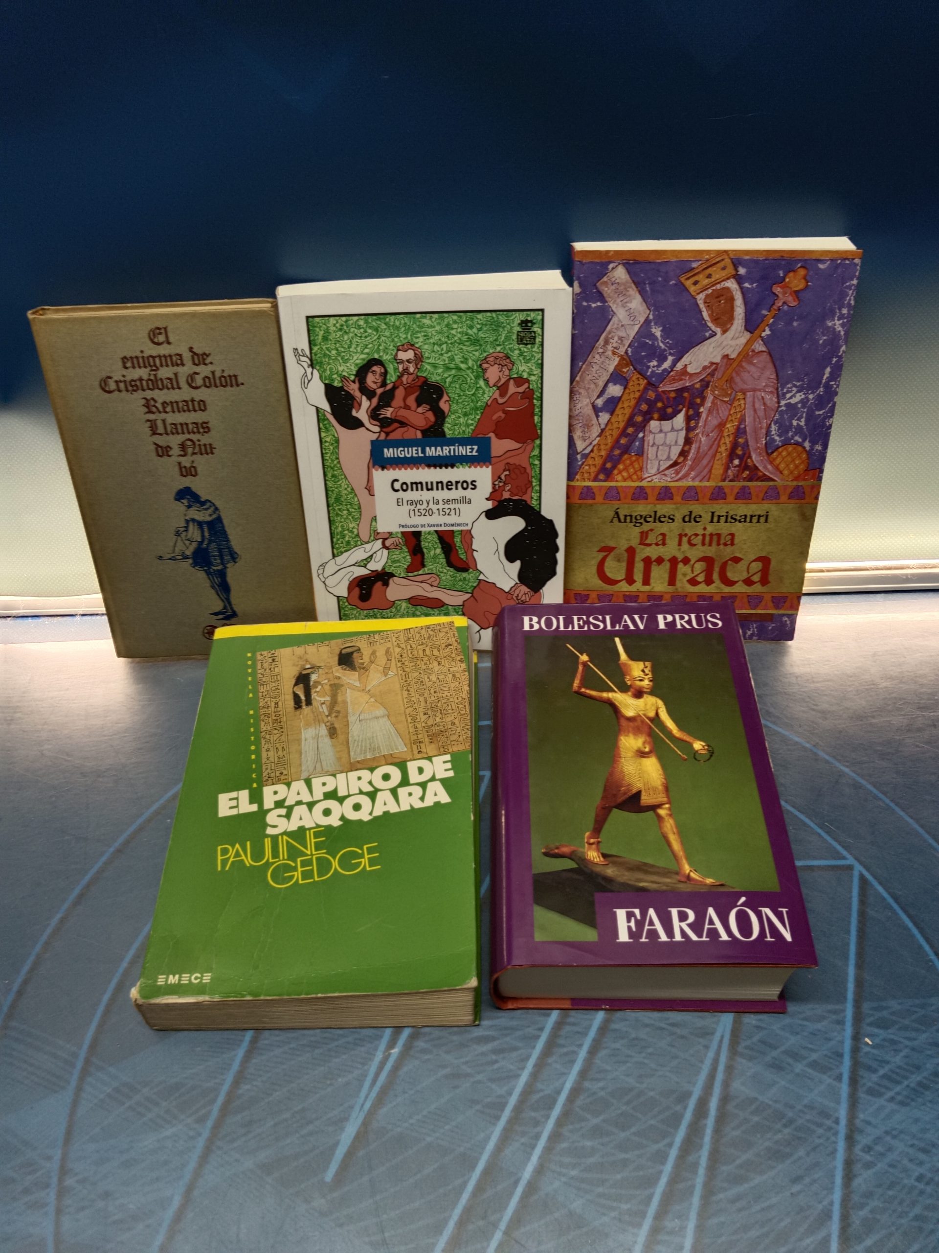 Lote 5 libros, Historia, LA REINA URRACA, FARAÓN, COMUNEROS, EL ENIGMA DE CRISTÓBAL COLON