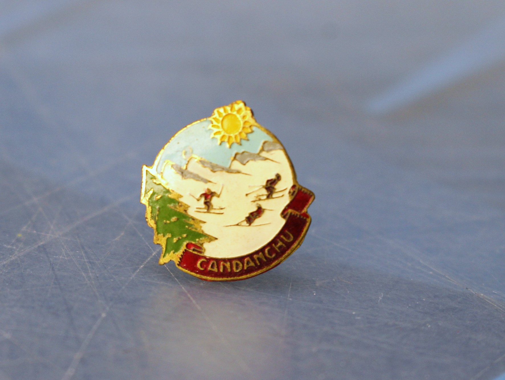 Pin, insignia Candanchú. Años 60 ó 70.