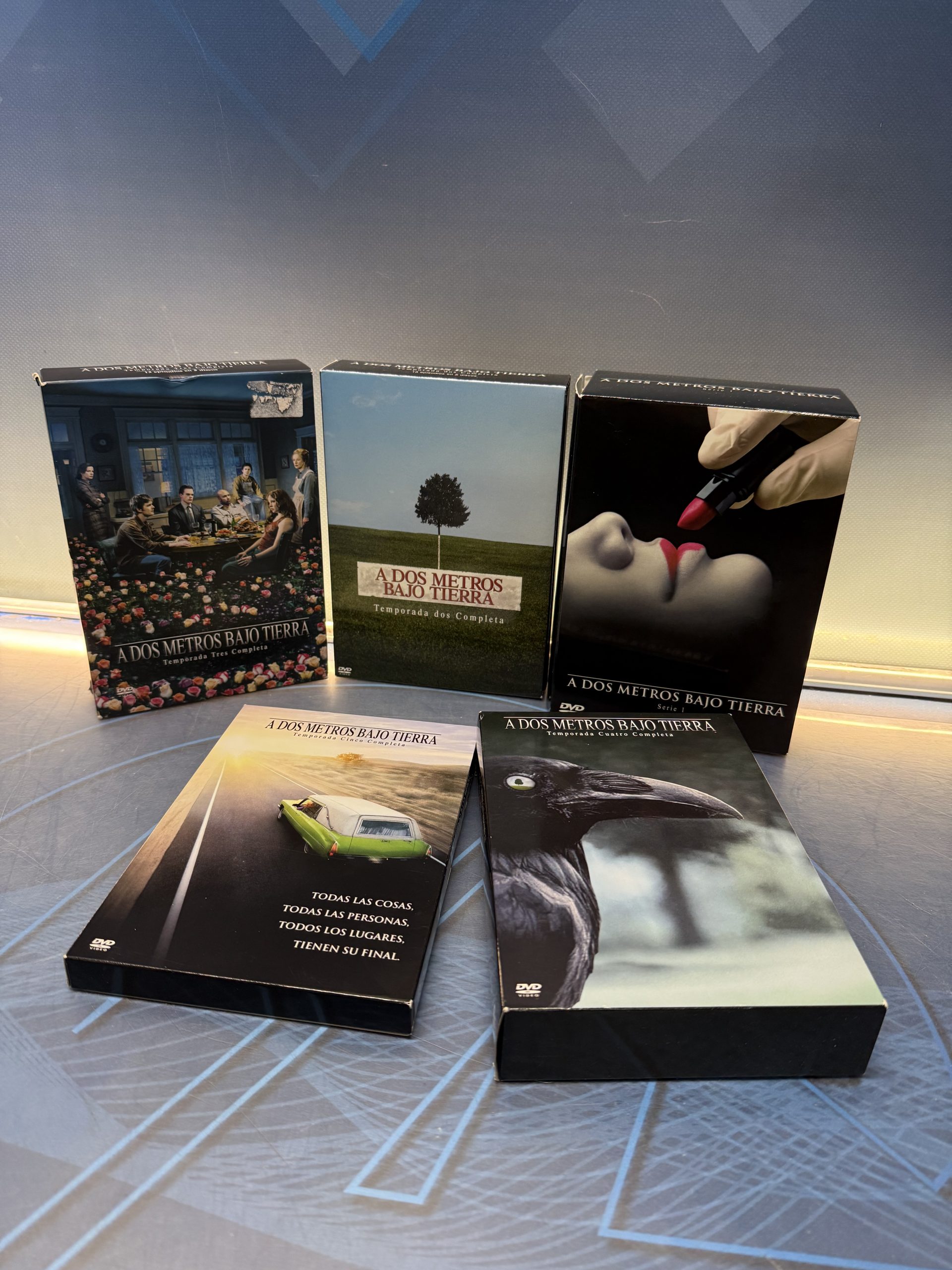 Image_20251104_121839_649 A dos metros bajo tierra serie completa 5 temporadas - DVD - Imagen 1