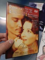 4 películas, dvds, románticas, love actually, Chocolat, Crueldad intolerable, Blanco perfecto - Imagen 2