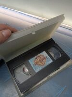 Película en VHS + DVD del clásico de ciencia ficción Matrix - Imagen 8