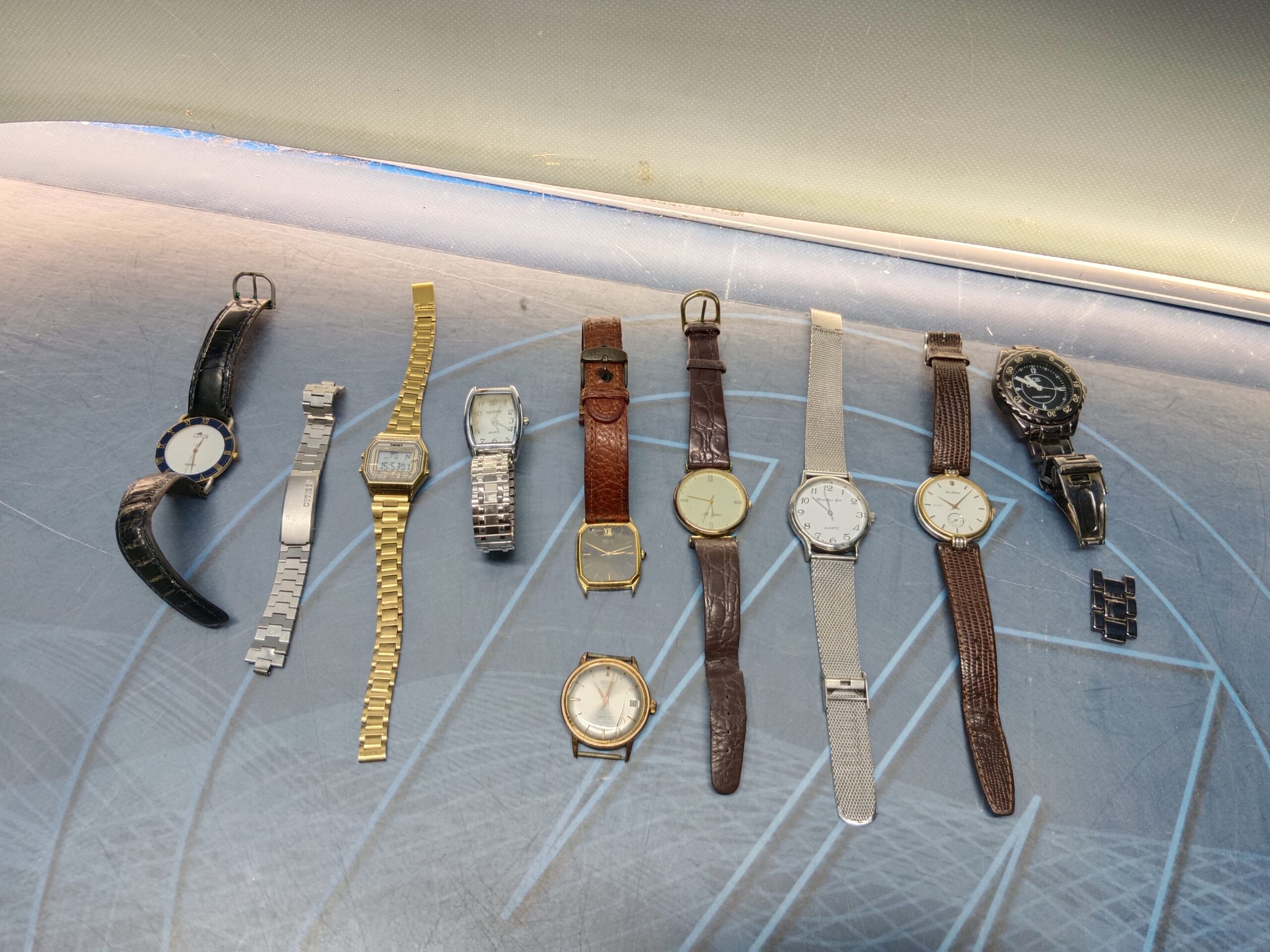 Lote 9 relojes, correa de metal o piel, para piezas, observa las marcas , PARA PIEZAS