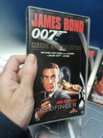 5 peliculas VHS, James Bond, 007, Goldfinger, Panorama pra matar, operacion Trueno, solo para sus ojos, moonraker - Imagen 5