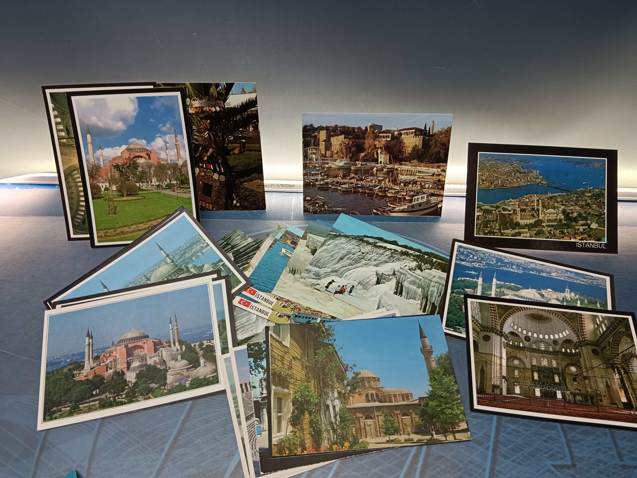 30 POSTALES DE ESTAMBUL y mas