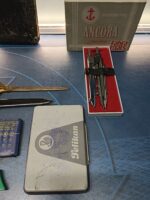 Material de despacho, abrecartas, sellos, compases y mas - Imagen 5