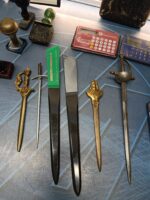 Material de despacho, abrecartas, sellos, compases y mas - Imagen 6