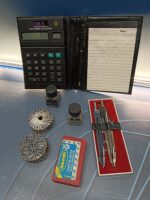 Material de despacho, abrecartas, sellos, compases y mas - Imagen 8