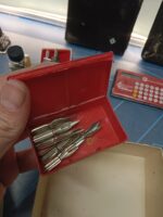 Material de despacho, abrecartas, sellos, compases y mas - Imagen 9