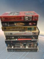 Lote, 8 películas VHS, cine español, Los otros, Año mariano, Torrente, Asesino en serio, Volver a empezar y mas - Imagen 3