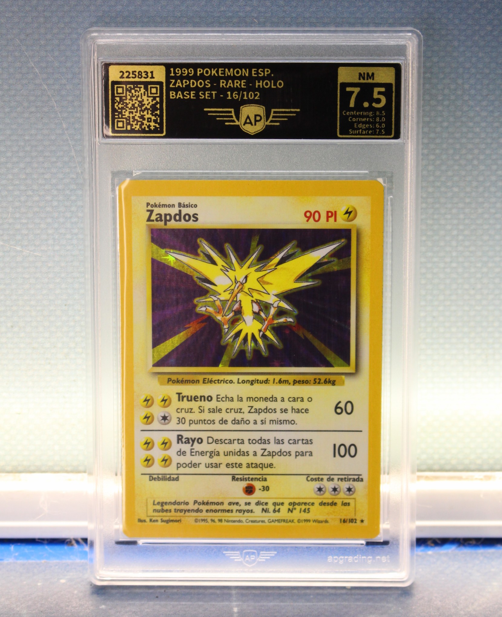 Carta Pokémon Zapdos Holo Rare. Base Set 16/102. 1999, España. NM 7.5.