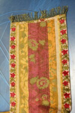 01. Tapete, corremesas, camino de brocado y terciopelo. - Imagen 3