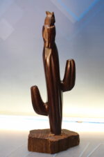 Cactus saguaro con buho. Escultura, talla en madera. - Imagen 6