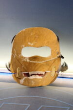 Máscara articulada de madera policromada y pelo. Teatro balinés. - Imagen 7