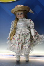 9 muñecas de porcelana. Vintage. - Imagen 7