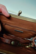 Bolso nuevo sin uso Stradivarius - Imagen 4