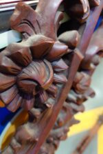 Gran espejo en madera tallada. - Imagen 9