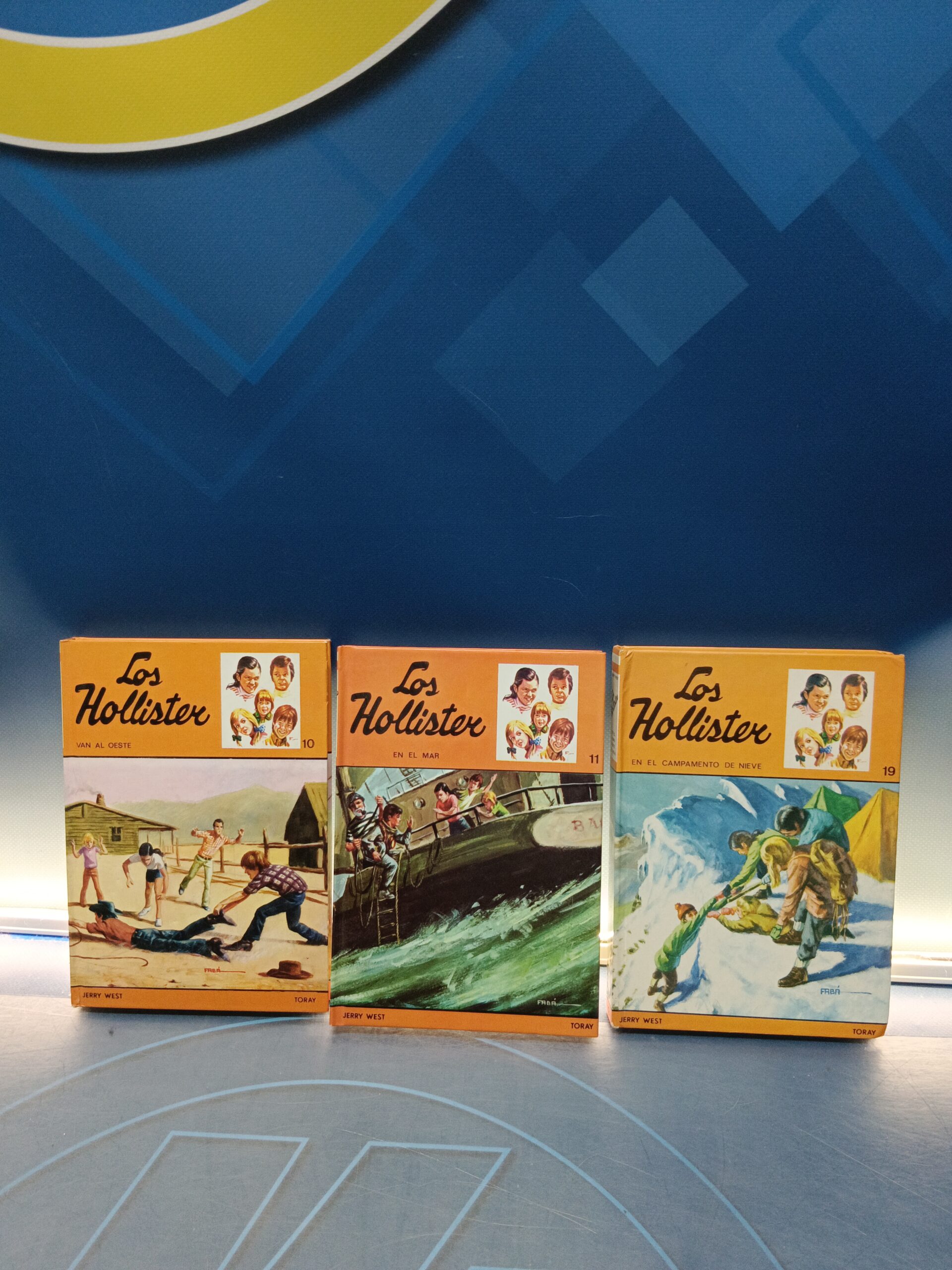3 libros juveniles LOS HOLLISTER nº 10, 11 y 19