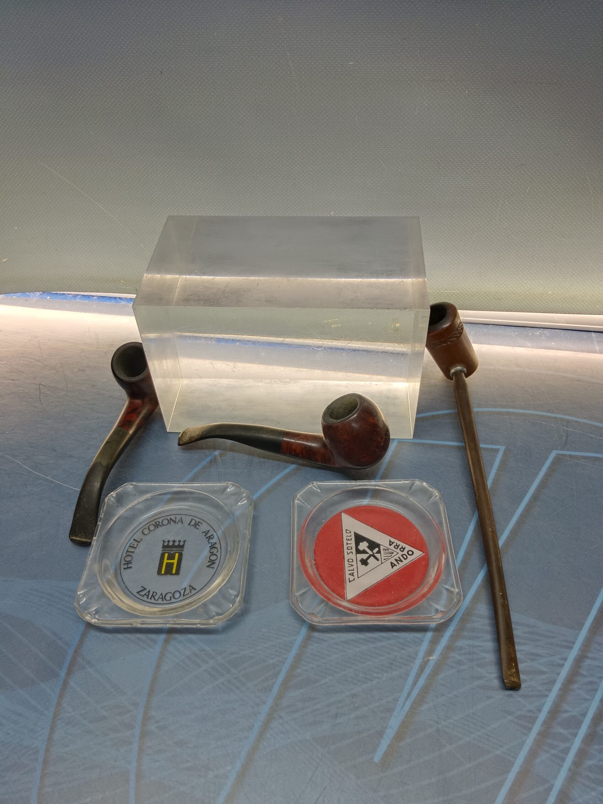 3 Pipas, mas dos ceniceros, años 70/80