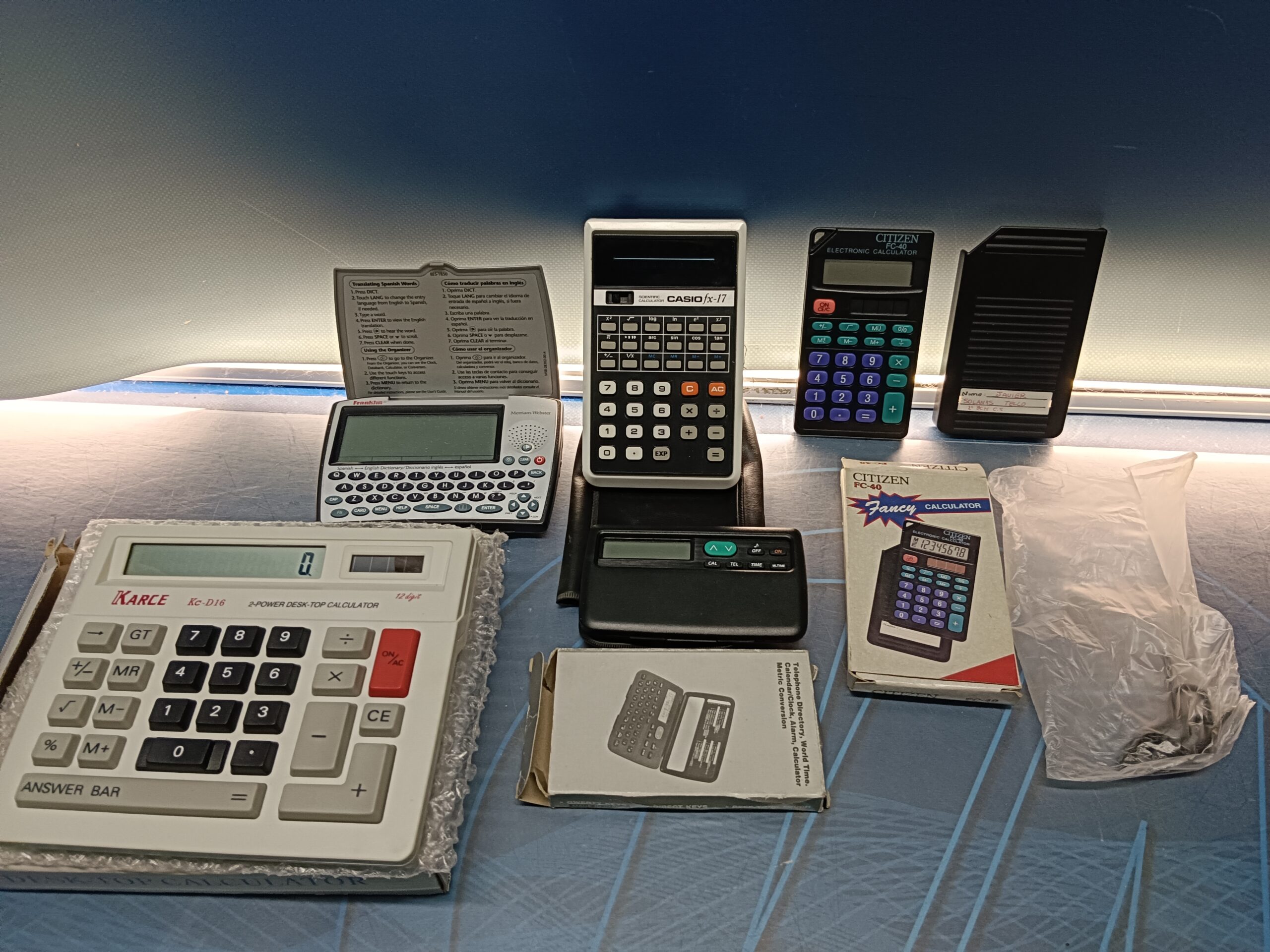 lote de 4 Calculadoras, + traslator