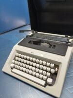 maquina de escribir, con funda, olivetti lettera 40 - Imagen 8